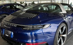 保时捷911蓝色跑车／保时捷911蓝色跑车多少钱