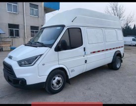 江铃特顺3座厢式货车／江铃特顺箱货