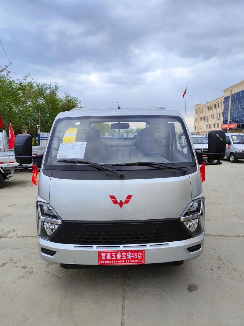 五菱小货车图片大全/五菱龙卡小货车图片及价格