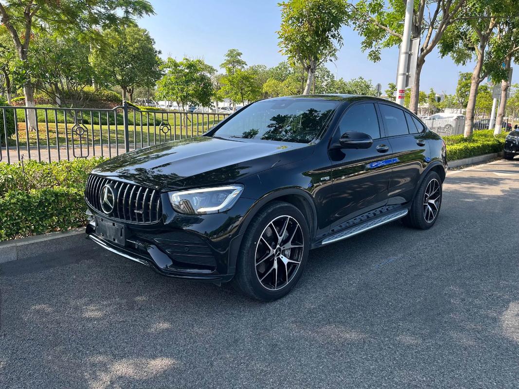 奔驰的轿跑,奔驰轿跑suv车型