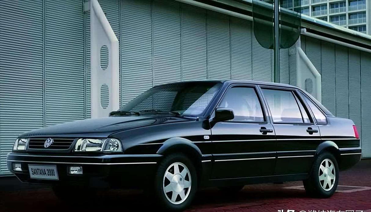 桑塔纳2000最早卖多少钱(桑塔纳2000最早卖多少钱一辆)