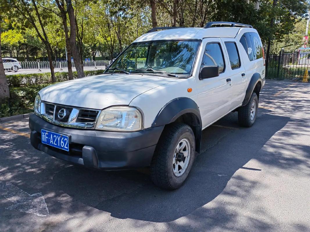 尼桑d22多功能车,尼桑多功能商务车