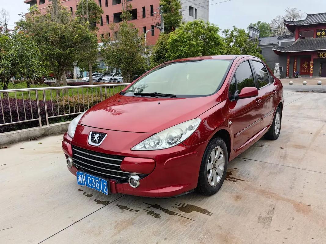 标致307两厢 标致307两厢多重