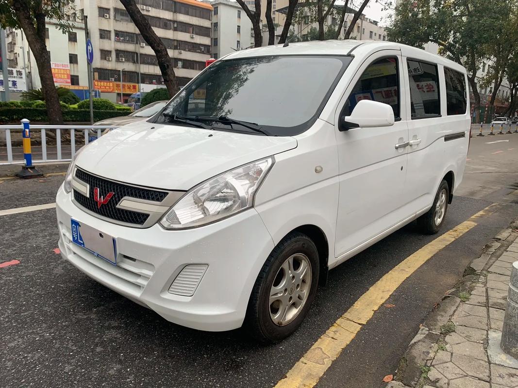 五菱荣光所有车型 五菱荣光新出一款suv