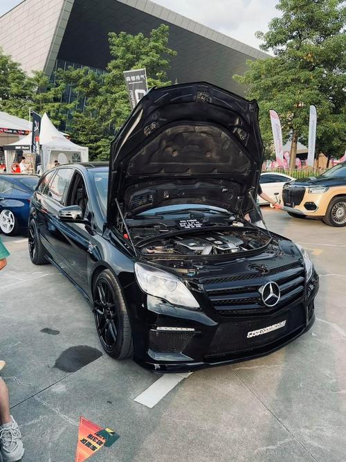 奔驰r63amg,奔驰r63amg多少钱