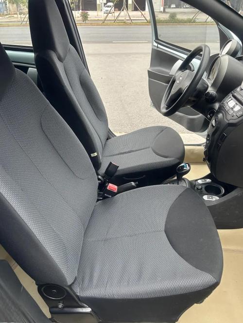 比亚迪f0自动挡 比亚迪f0自动挡怎么开