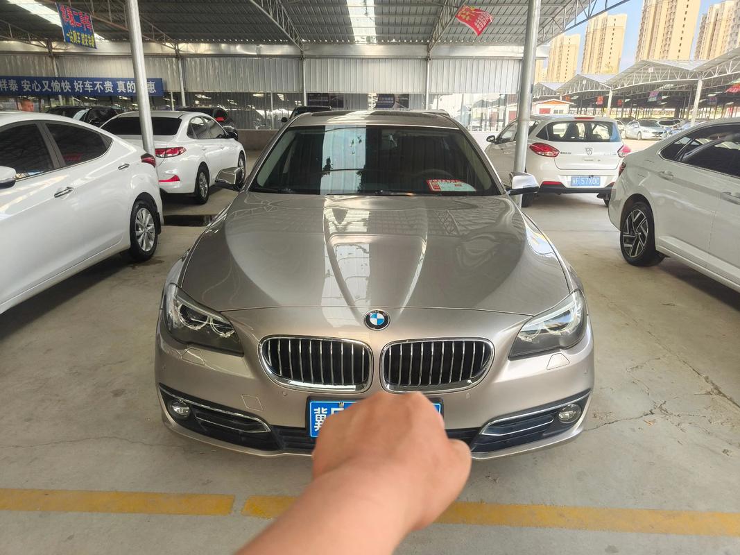 2015宝马525二手车价格(2015宝马525li豪华版二手价格)