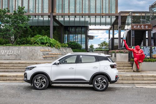 【凯翼炫界自动挡价格及图片,凯翼炫界汽车图片】