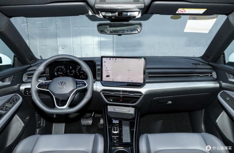 【女士买高尔夫还是凌渡,2021凌渡和高尔夫咋个选】