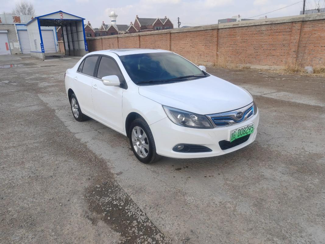 比亚迪e5二手车/比亚迪二手车官网直卖